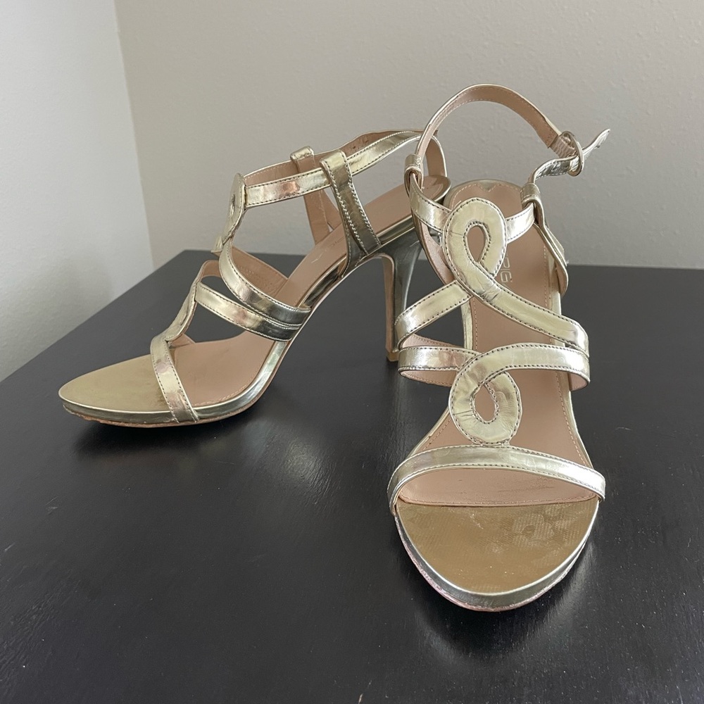 Via Spiga Gold Heels